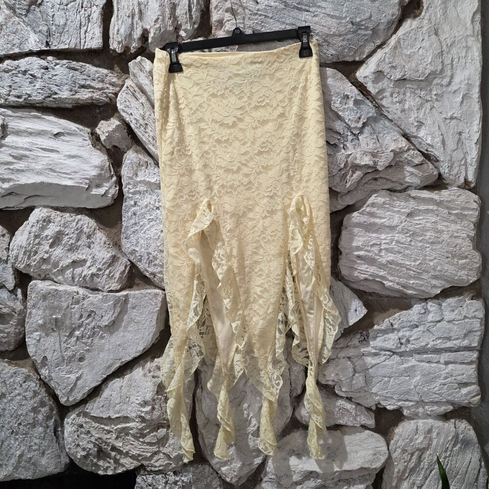 Princess Polly Western Fairycore Whimsigoth Lace Festival Cream Skirt Women's 6 - Picture 3 of 6